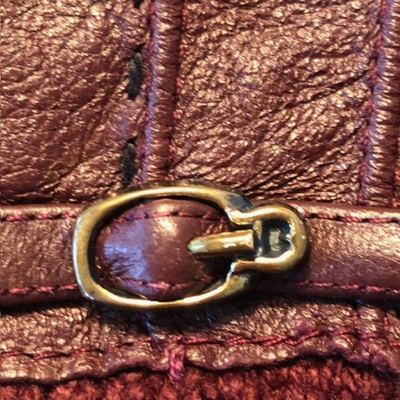 AIGNER Stretch Faux Leather Knit Gloves - Picture 11 of 15